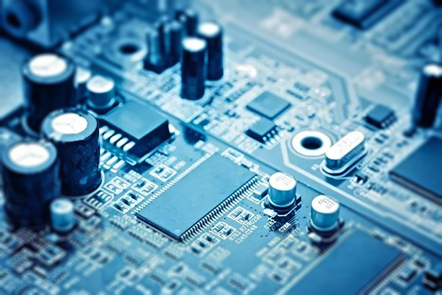 供應(yīng)美光 NAND 存儲(chǔ)器 IC、萊迪思硬件管理控制器、英特爾 FPGA IC